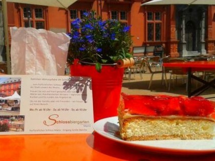 Фото: Schlossbiergarten im Kurf&amp;uuml;rstlichen Schloss Mainz